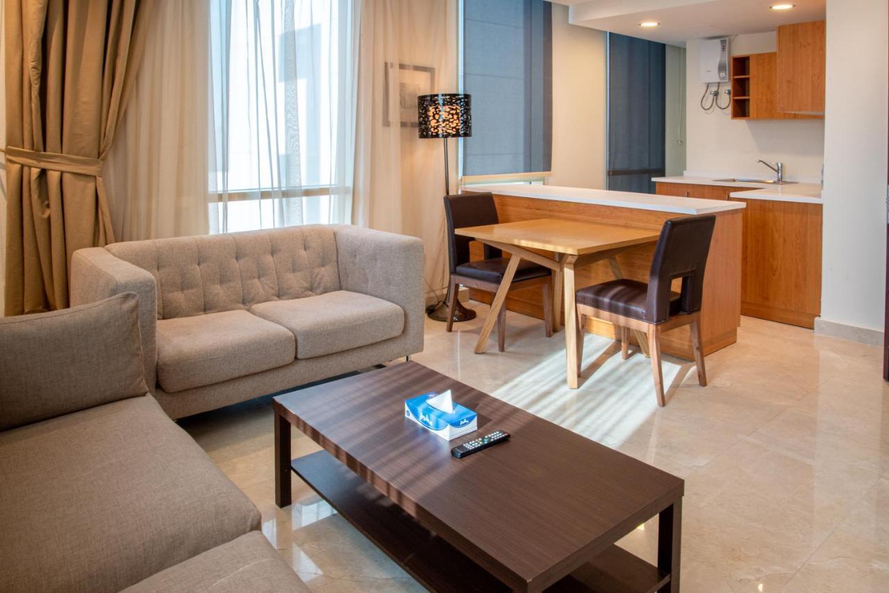 Ottoman 3*